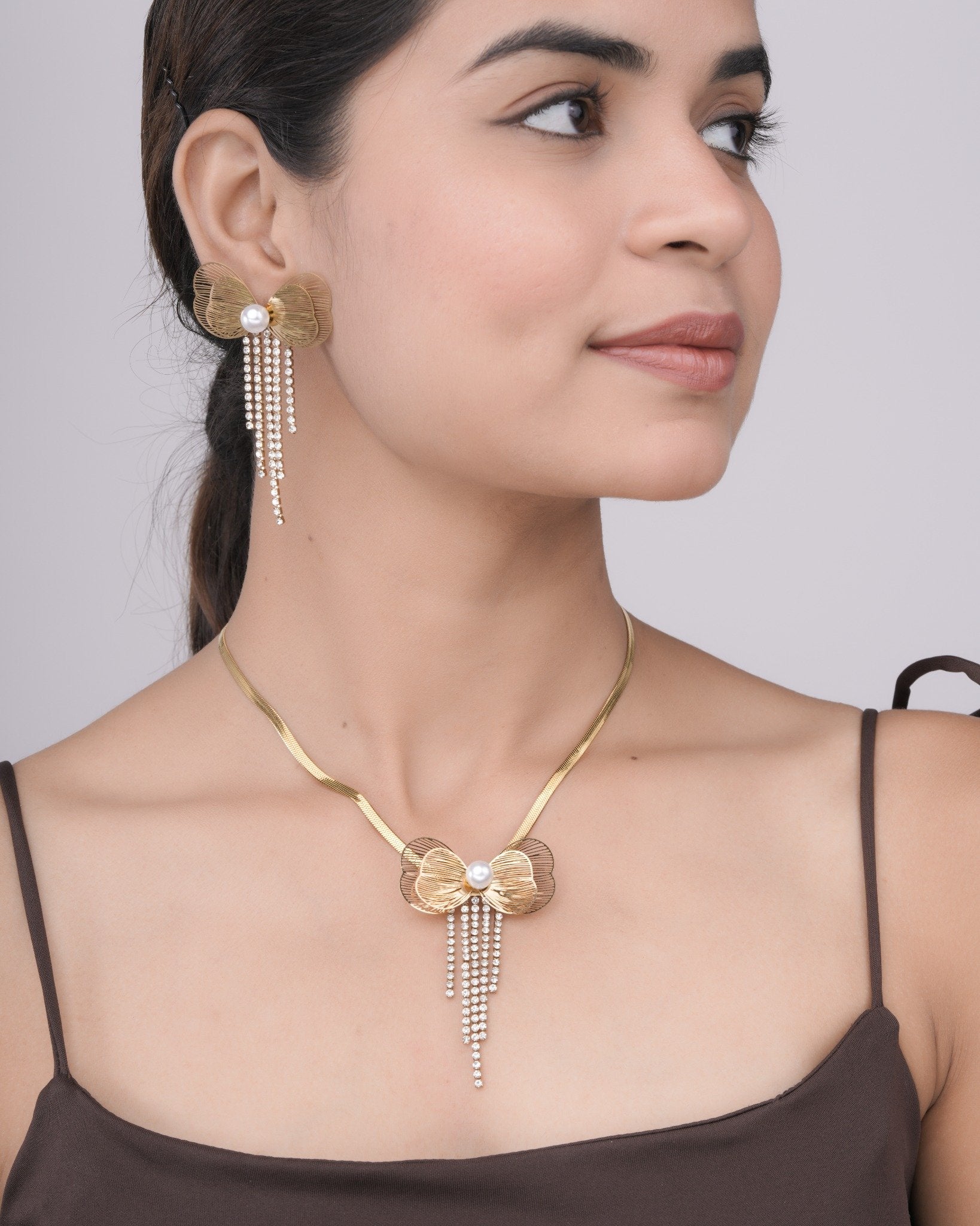 Pearl Bowfall Radiance Set