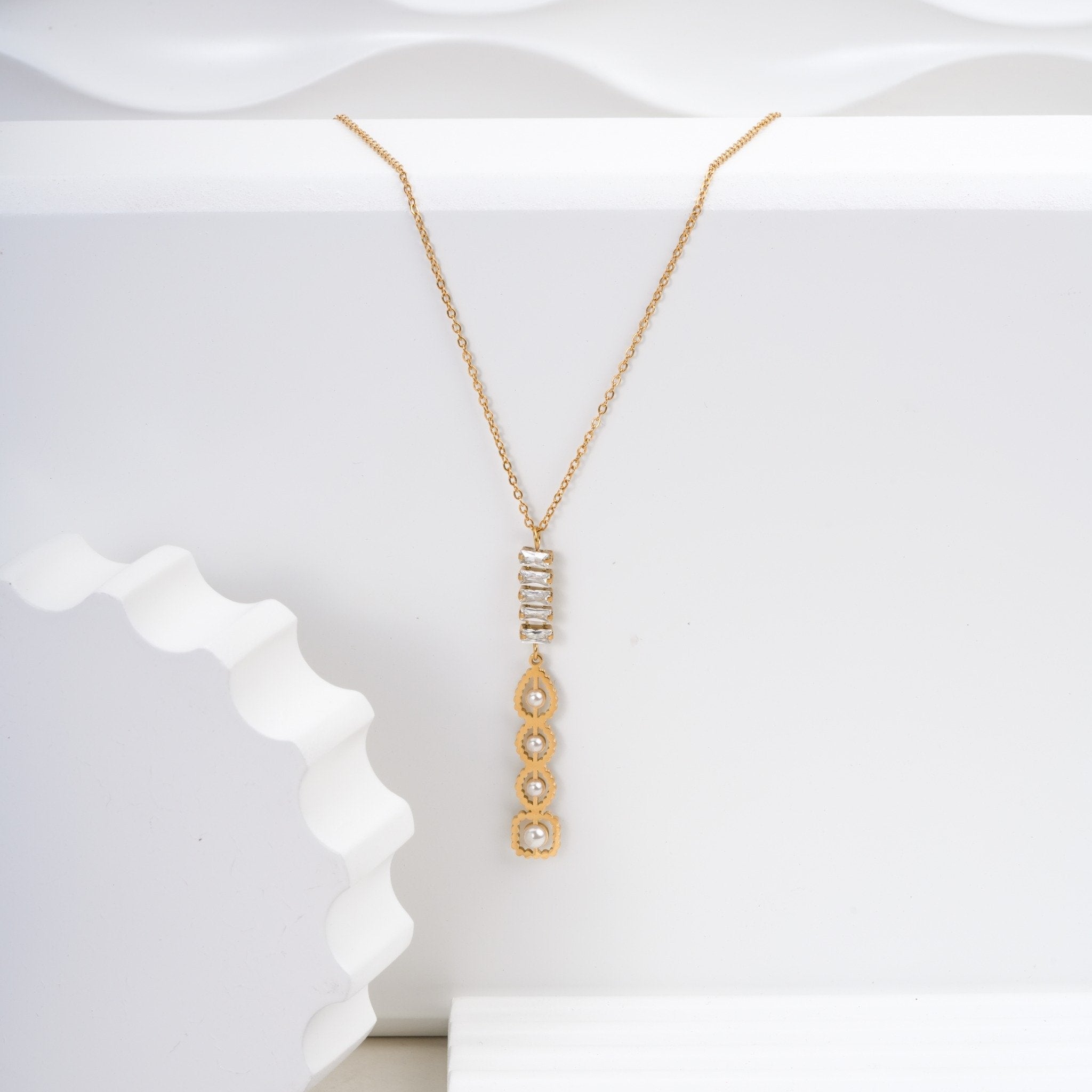 Lunara Pearl Cascade Necklace