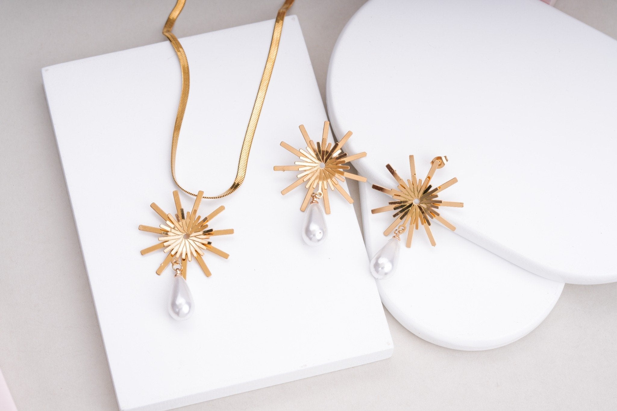 Sunburst Pearl Drop Set