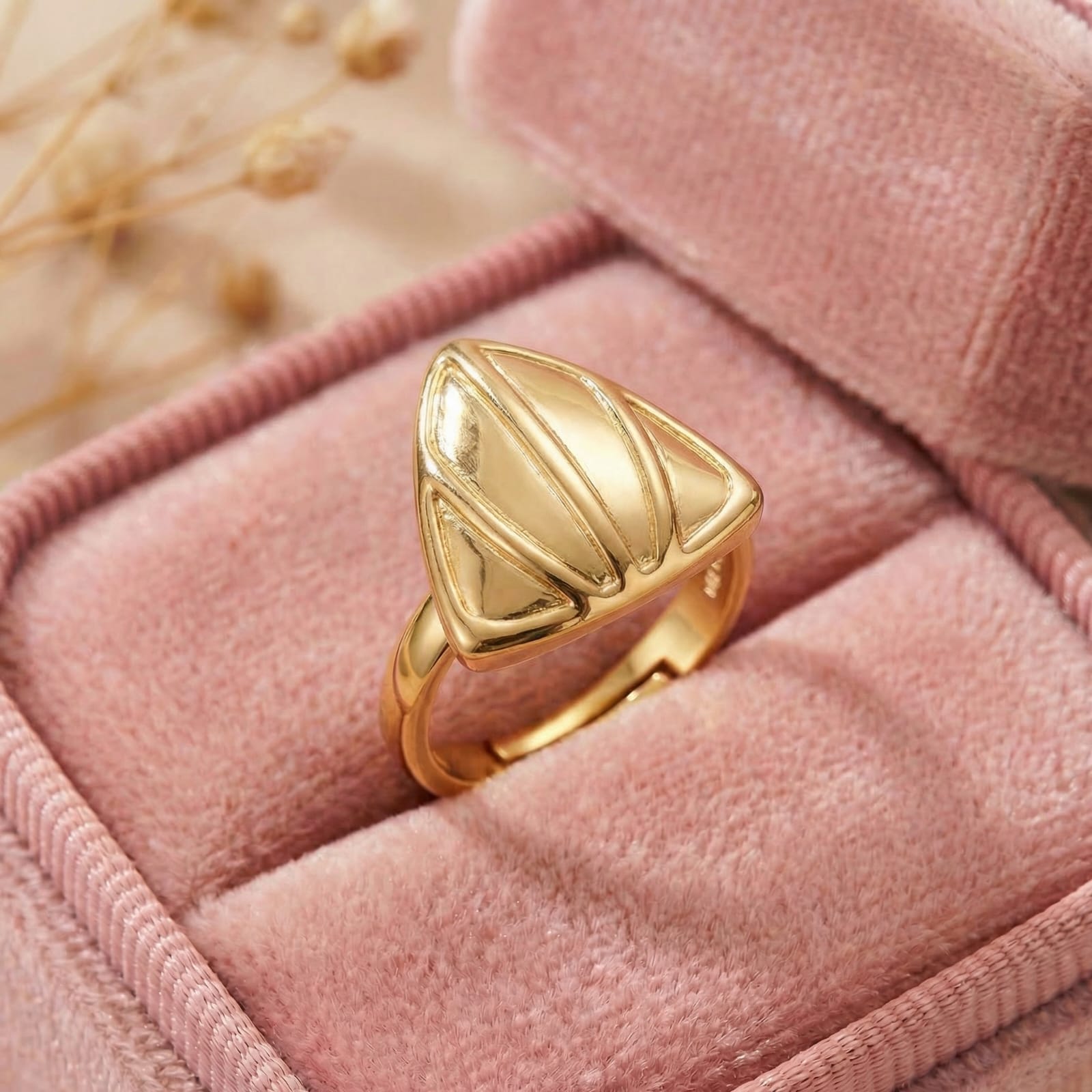 Apex Leaf 18 Carat Gold Finished PVD Coated Anti-Tarnish Ring