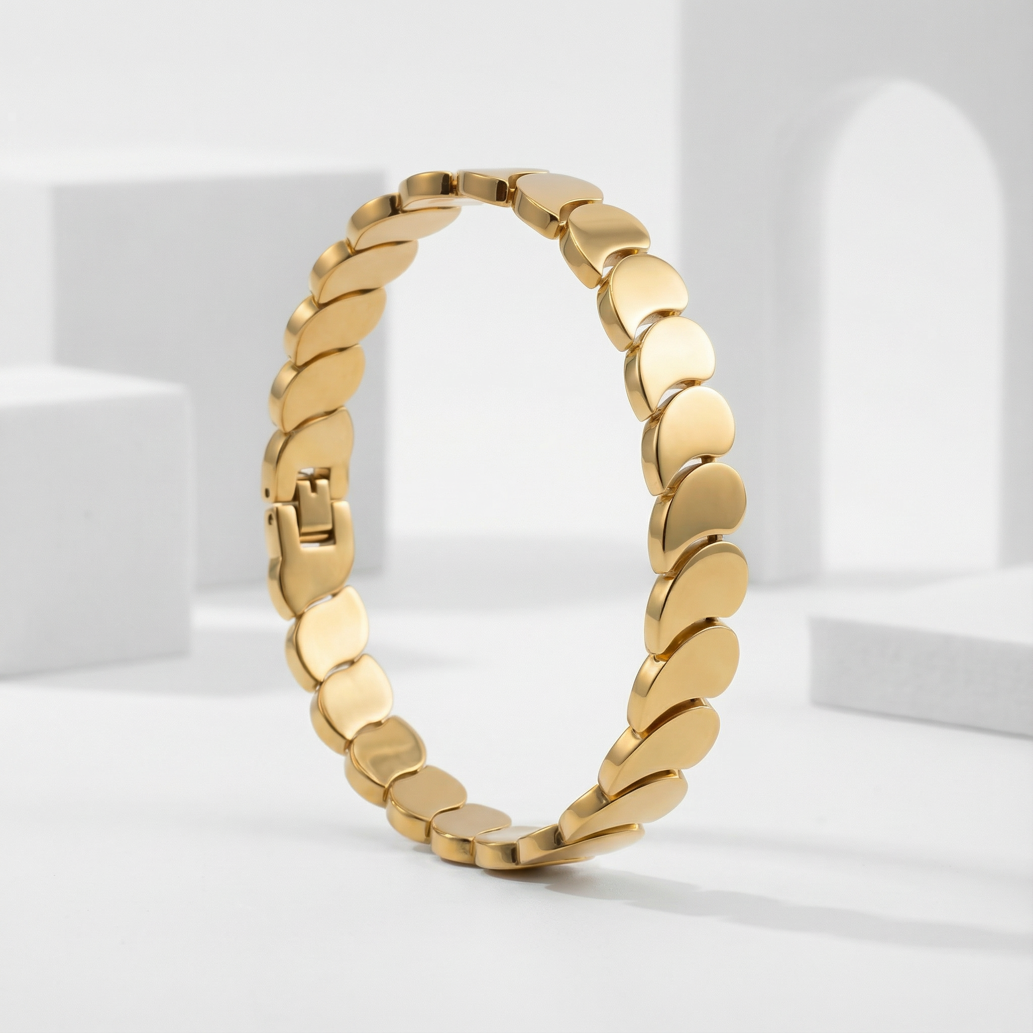 Golden Petal Link Bracelet