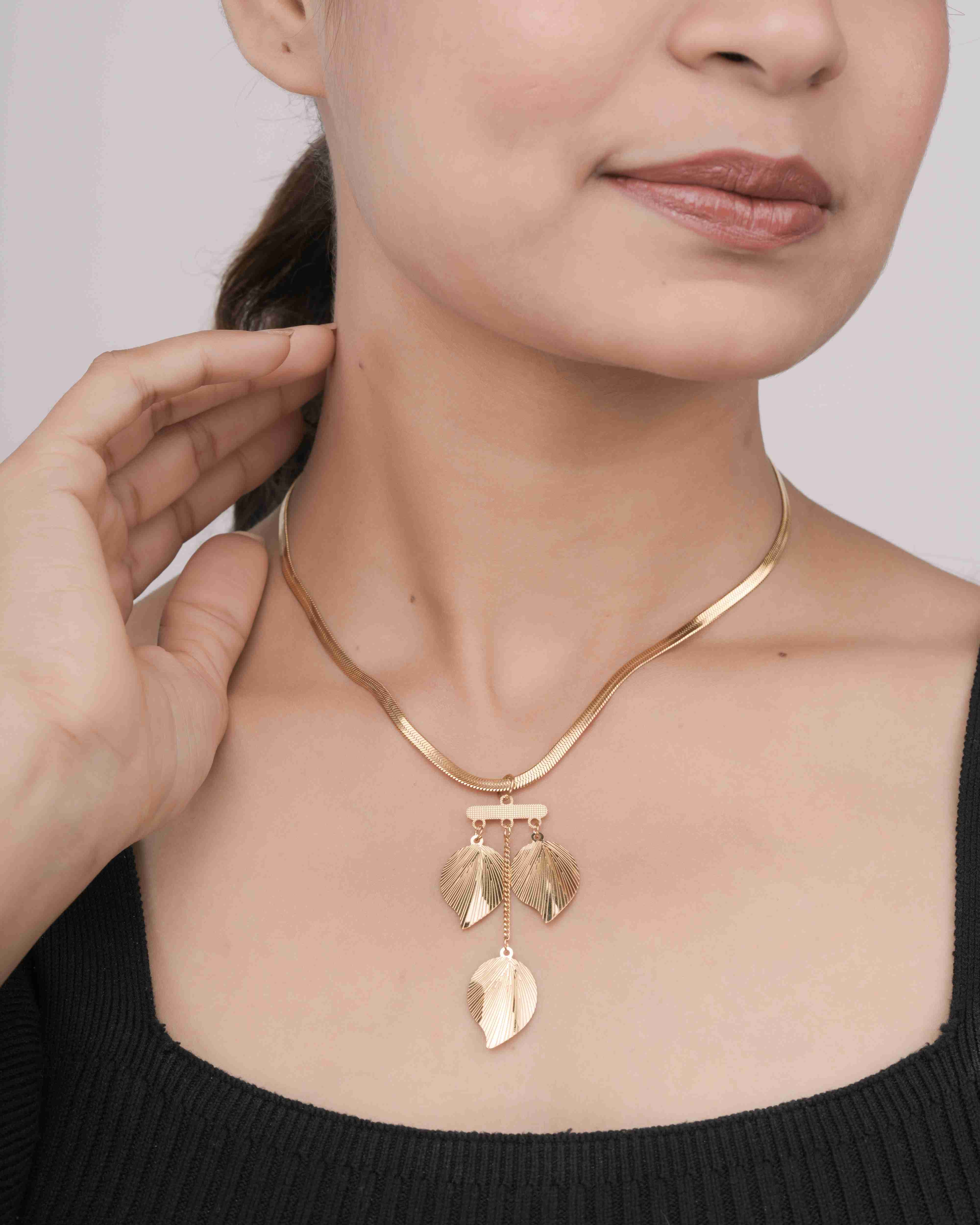 Gold Leaf Necklace