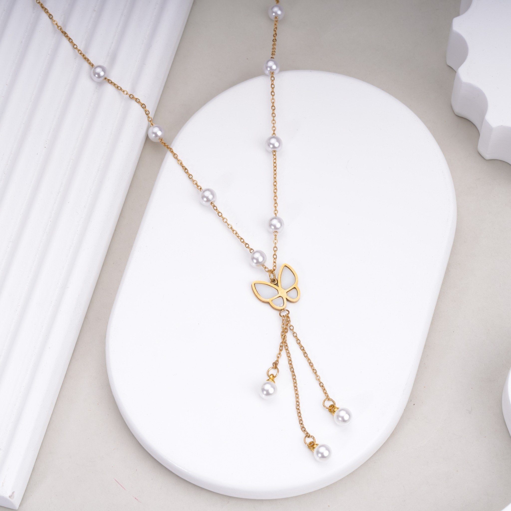 Aurevia Pearl Flutter Necklace