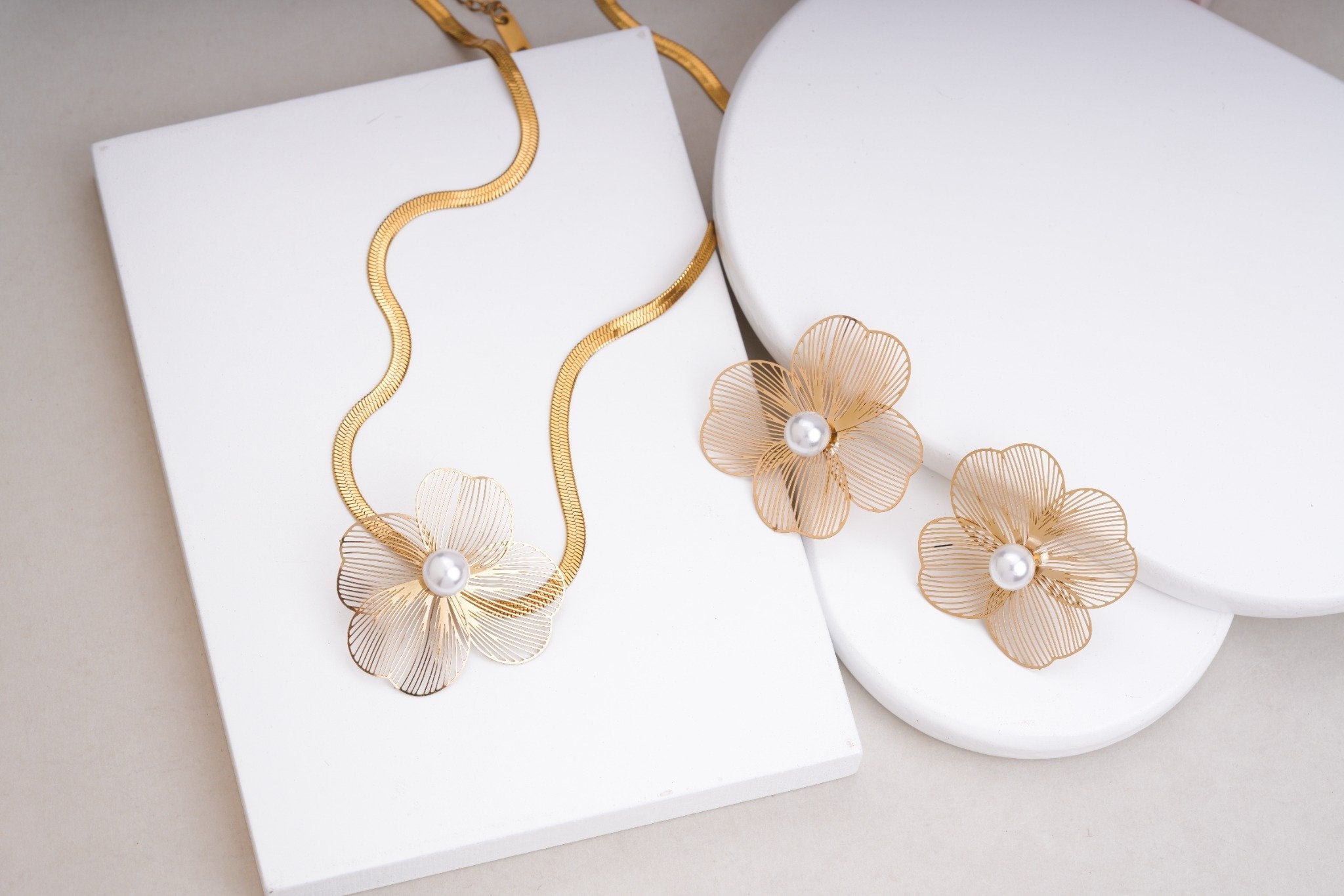 Pearl Blossom Elegance Set