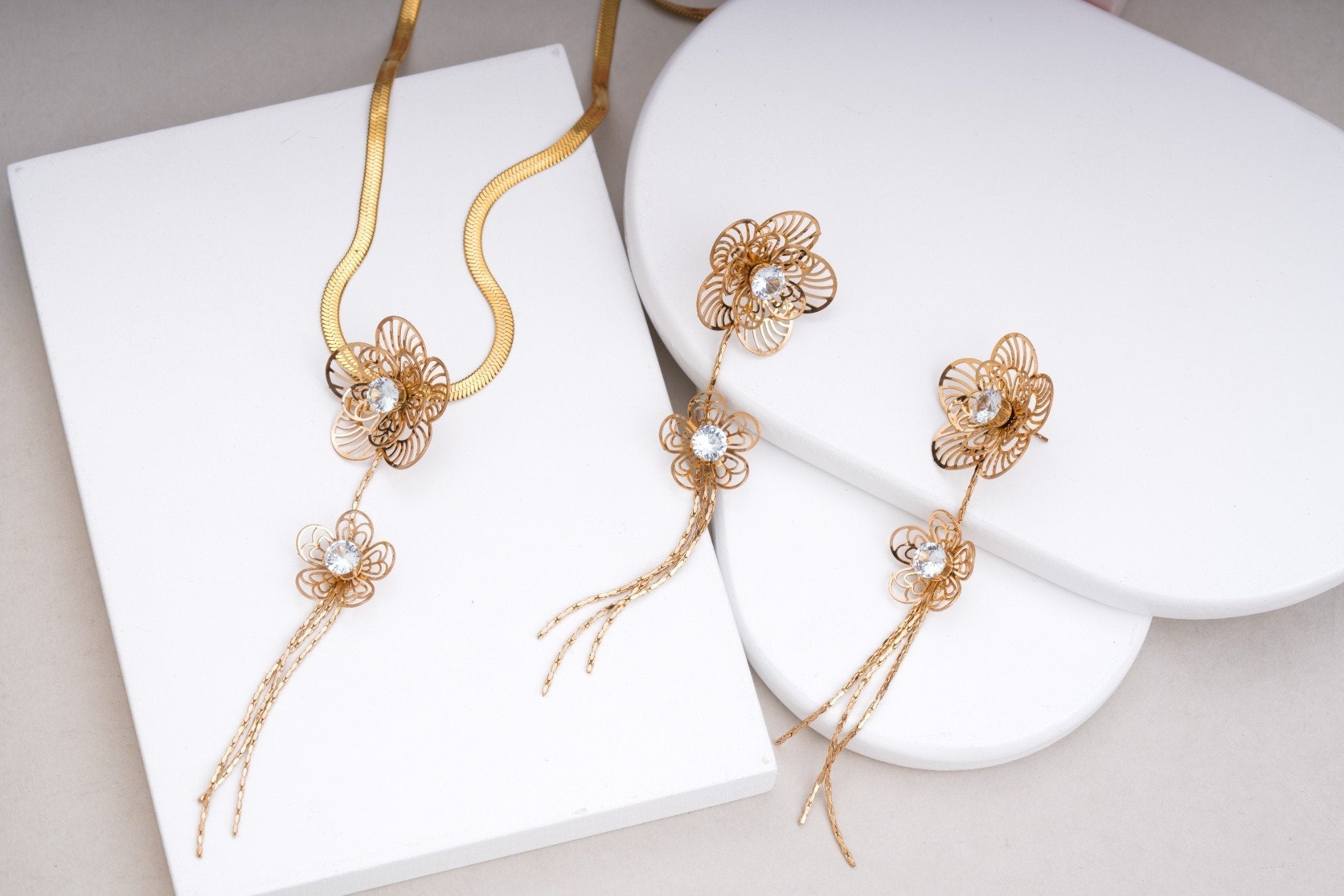 Golden Rosette Cascade Set