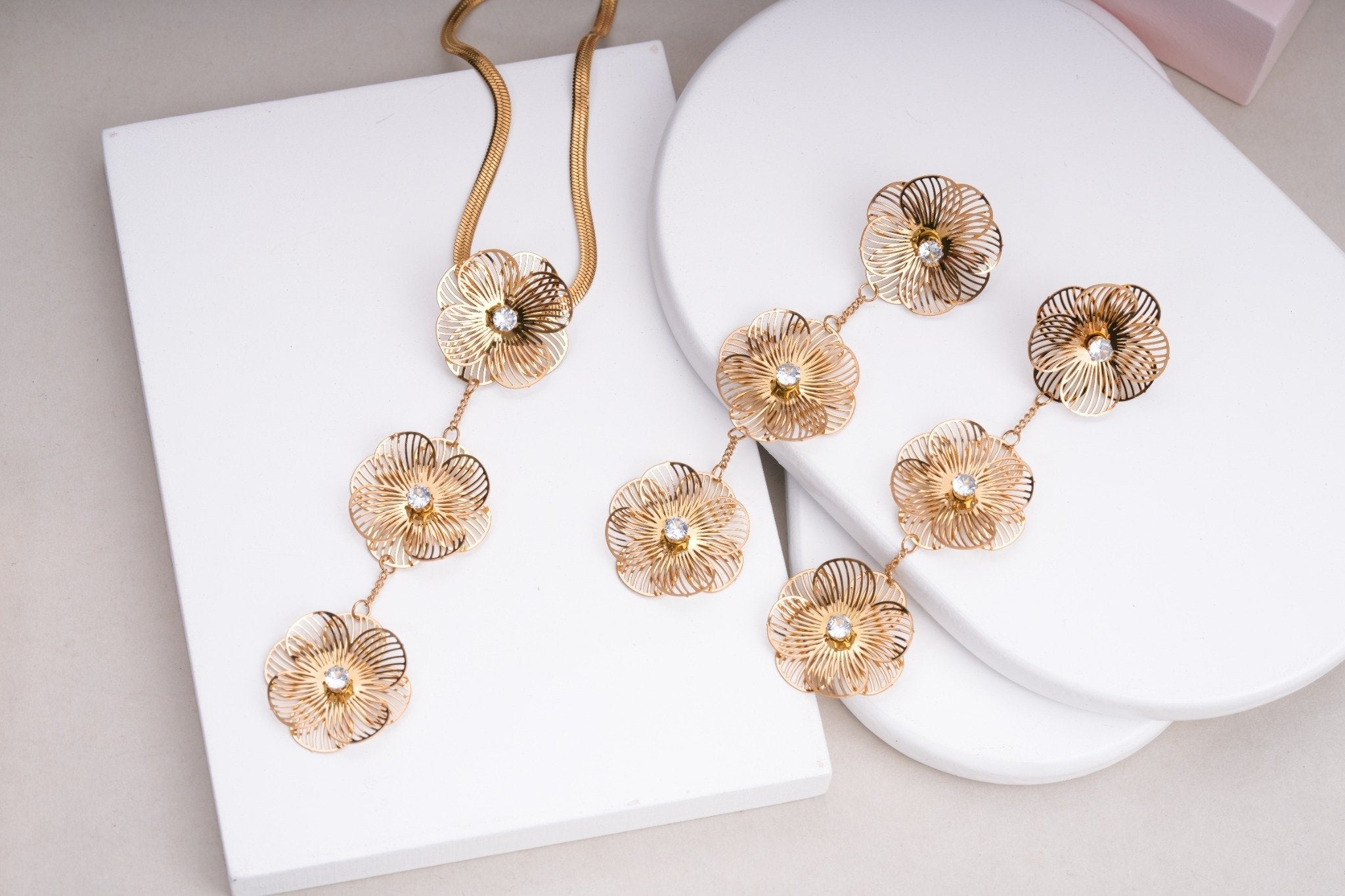 Golden Flora Harmony Set