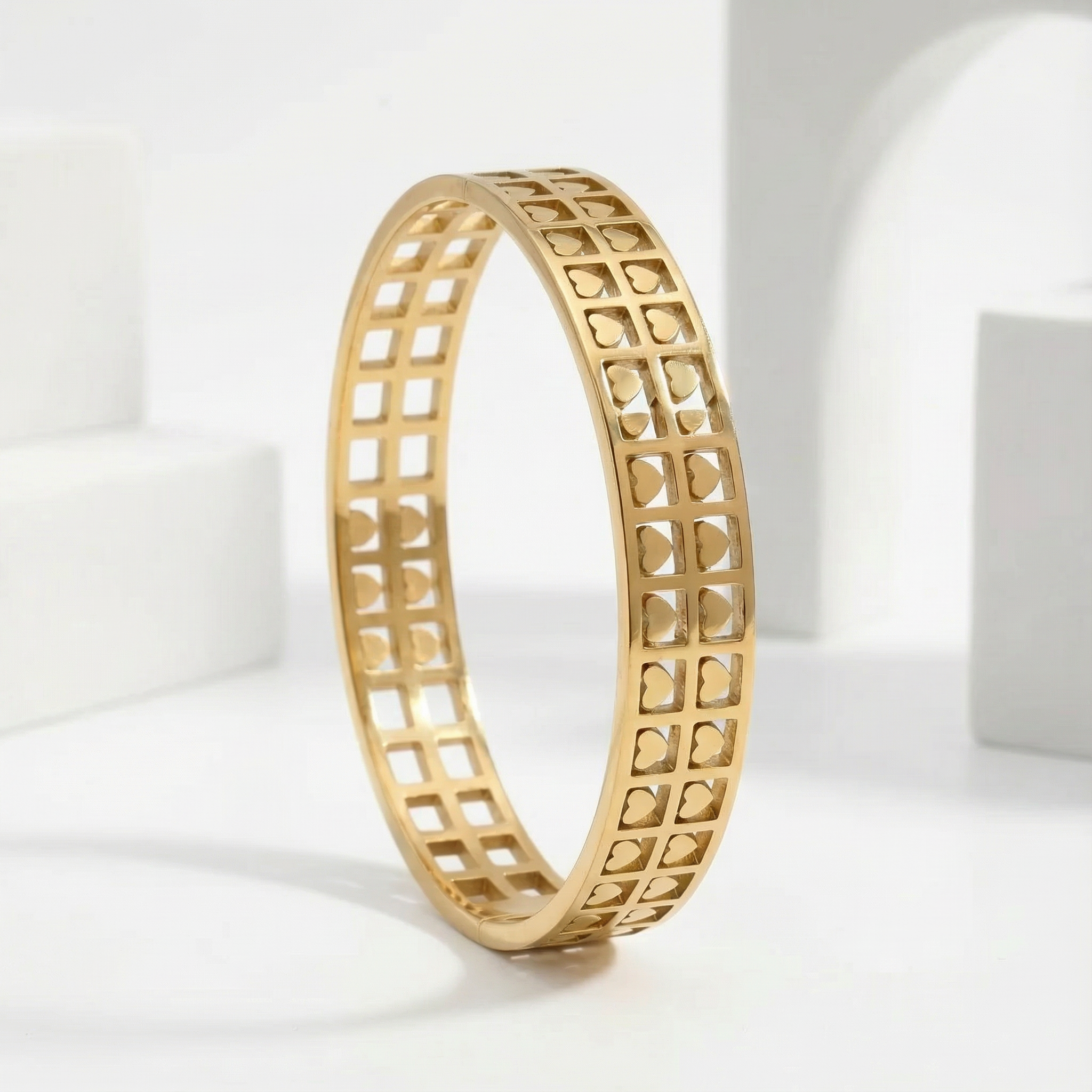 Golden Heart Grid Bracelet