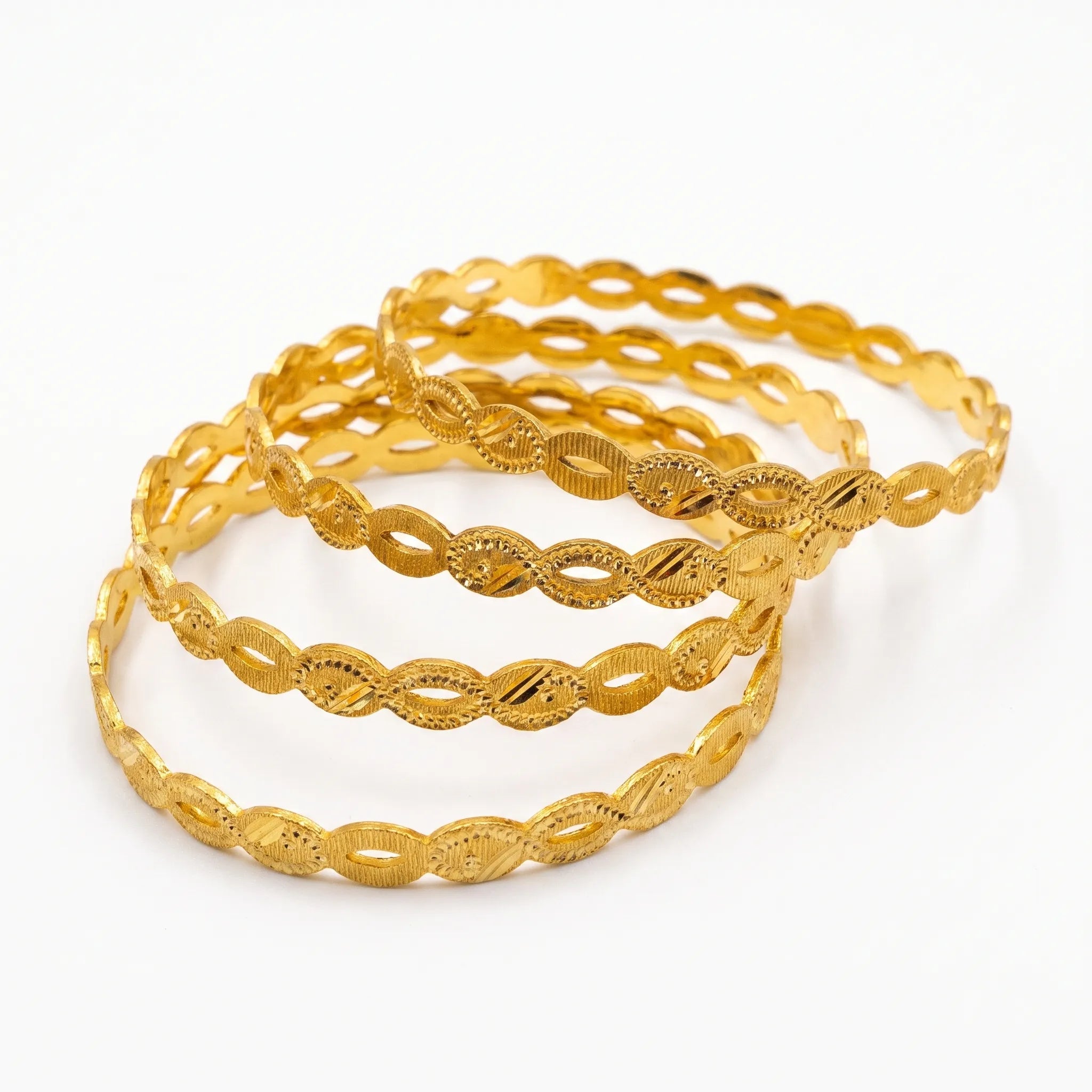 Eloria Loop Bangle