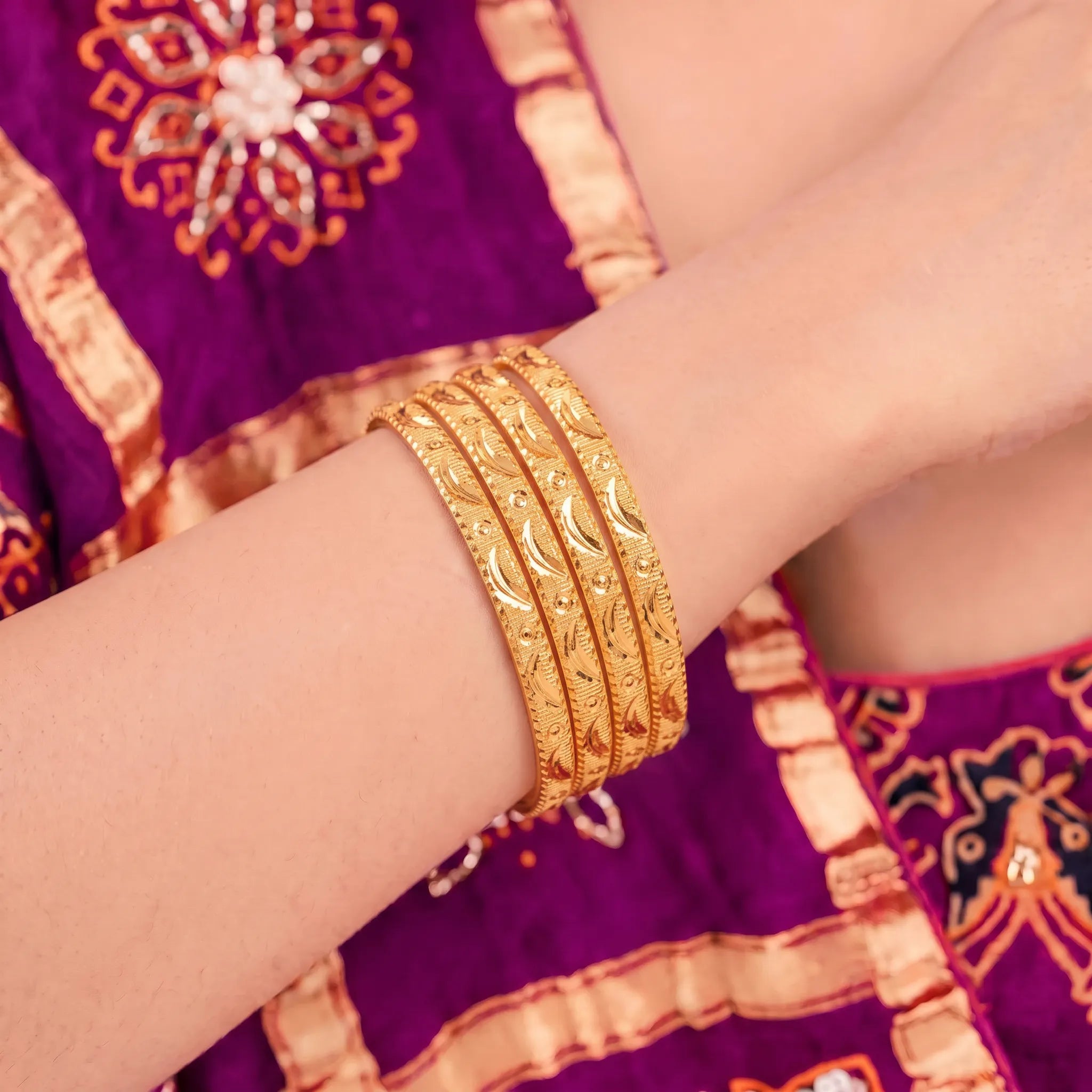 Crescent Aura Bangle