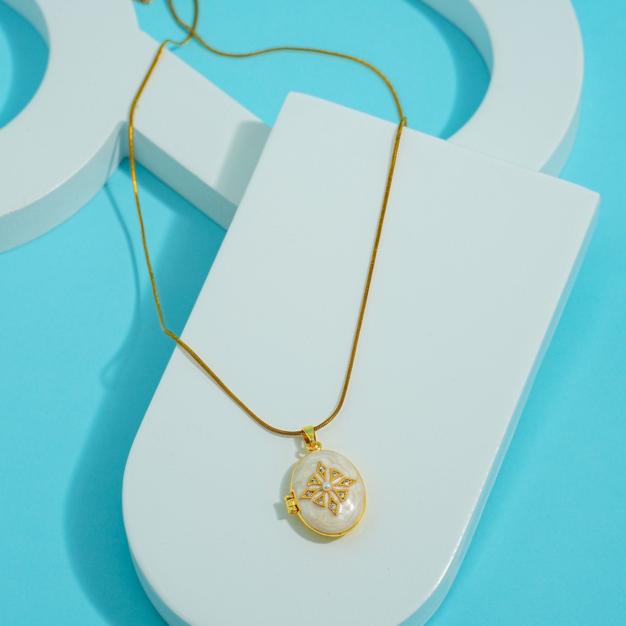 Radiant Star Locket Necklace